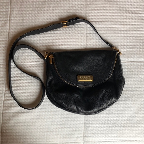 Marc By Marc Jacobs Handbags - Marc by Marc Jacobs black leather crossbody